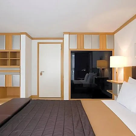 فندق ذا أومنيا 5*