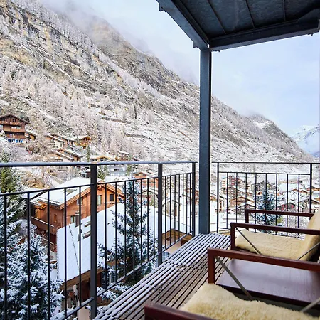 The Omnia 5*