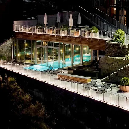 The Omnia