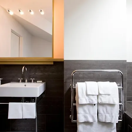 Hotel The Omnia 5*
