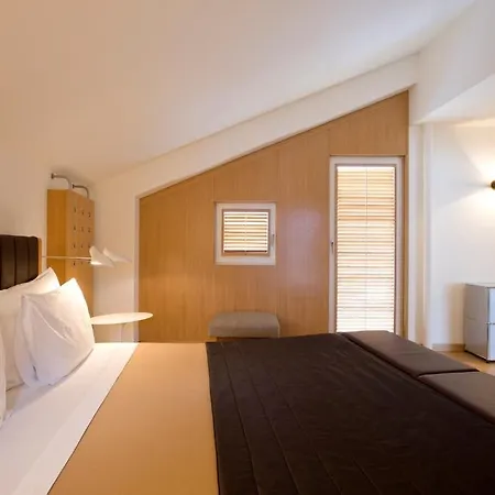 Hotel The Omnia 5*