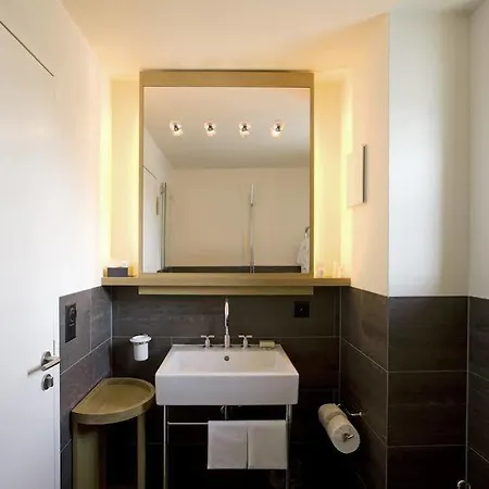 奥莫尼亚酒店 酒店